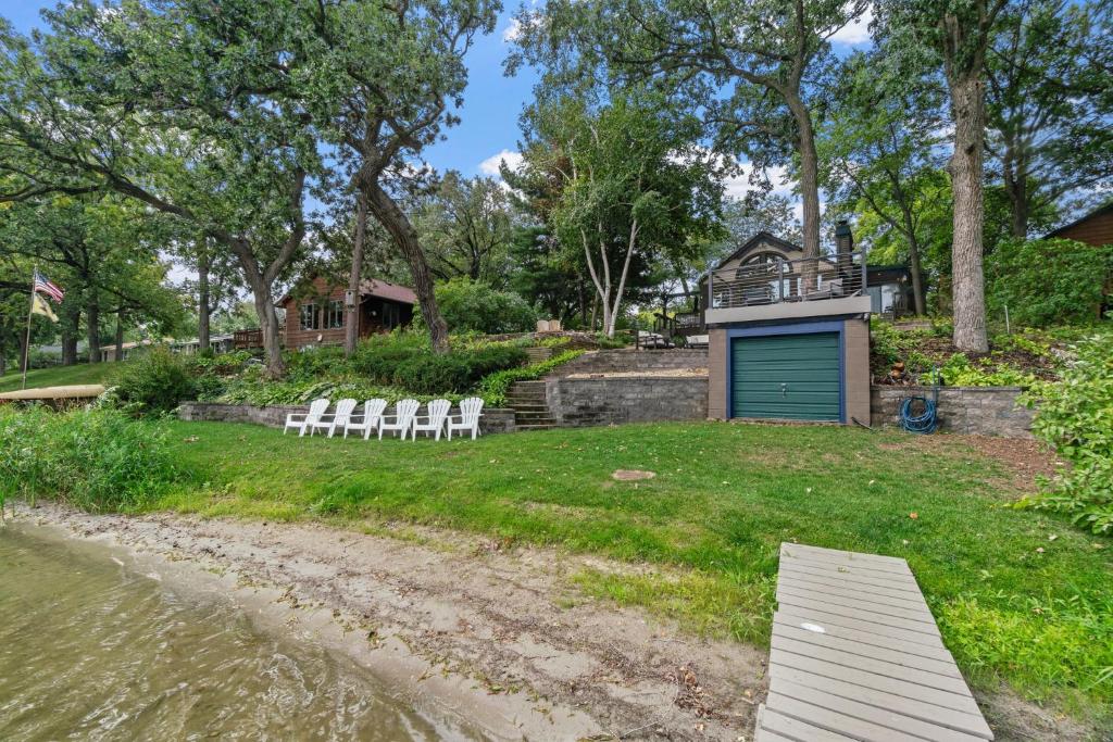 Photo of Villa de Lago in Minneapolis, MN