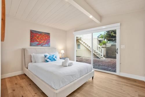 Photo #2 of Oceanfront Paradise on Neptune in Melbourne, FL