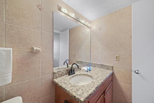 Photo #3 of Phoenix 2122 in Orange Beach, AL