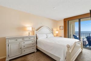Photo #4 of Phoenix II 2052 in Orange Beach, AL