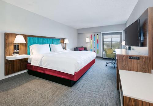 Photo #2 of Hampton Inn Biloxi Beach Boulevard in Biloxi, MS