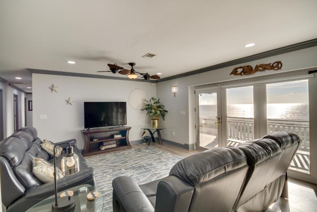 Photo of Front Row Beachfront Long Beach Getaway in Long Beach, MS