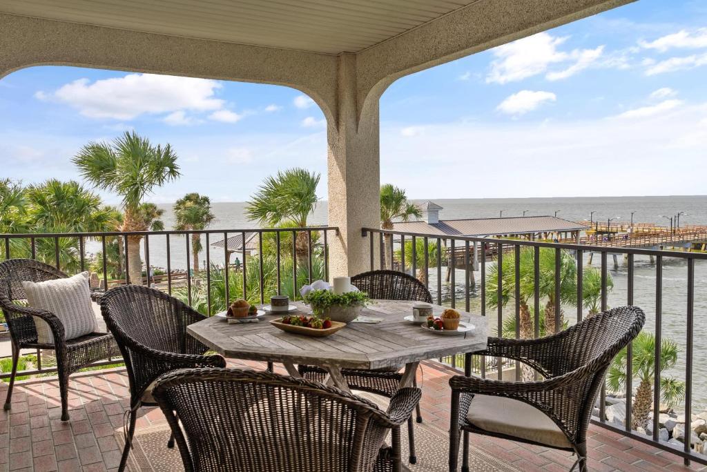 Photo of Pier Pointe #305 - 100 Floyd Street, Unit 305 in King City, CA