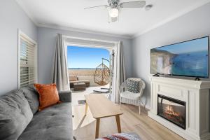 Photo #5 of 1628 West Oceanfront Oasis 1,2,3 in Newport Beach, CA
