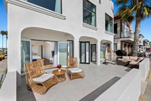 Photo #6 of 1628 West Oceanfront Oasis 1,2,3 in Newport Beach, CA