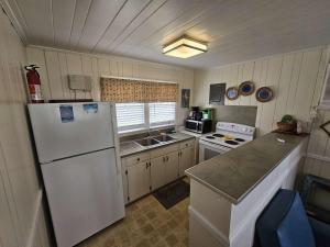 Photo #5 of Cool Air Cottage Downstairs OF Duplex in North Myrtle Beach, SC
