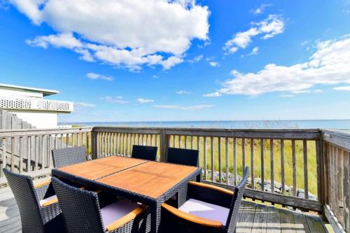 Photo #2 of HAZELS CHILD II Beach House DIRECT OCEANFRONT Ocean and Pier Views in North Myrtle Beach, SC