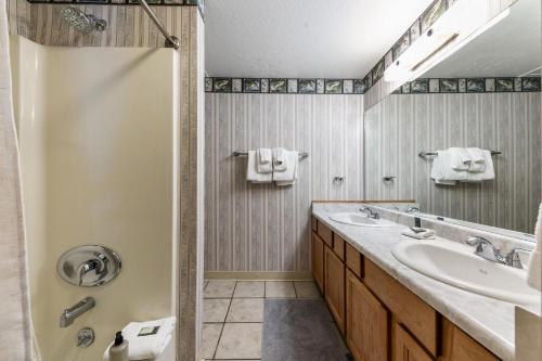 Photo #3 of Spacious 1br Condo w/Partial Lake View #117 at Donner Lake Village in Truckee, CA