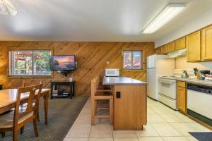 Photo #4 of Spacious 1br Condo w/Partial Lake View #117 at Donner Lake Village in Truckee, CA