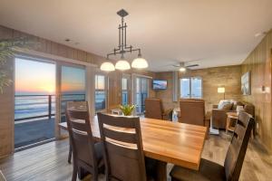 Photo #4 of Oceanfront Getaway - Ocean Views - Fire Pit - BBQ - Beach Access in Carlsbad, CA