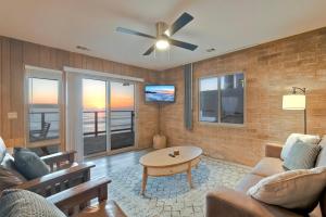 Photo #5 of Oceanfront Getaway - Ocean Views - Fire Pit - BBQ - Beach Access in Carlsbad, CA