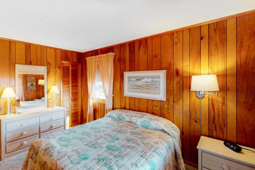 Photo #2 of Breakers #12-FF in Frisco, NC