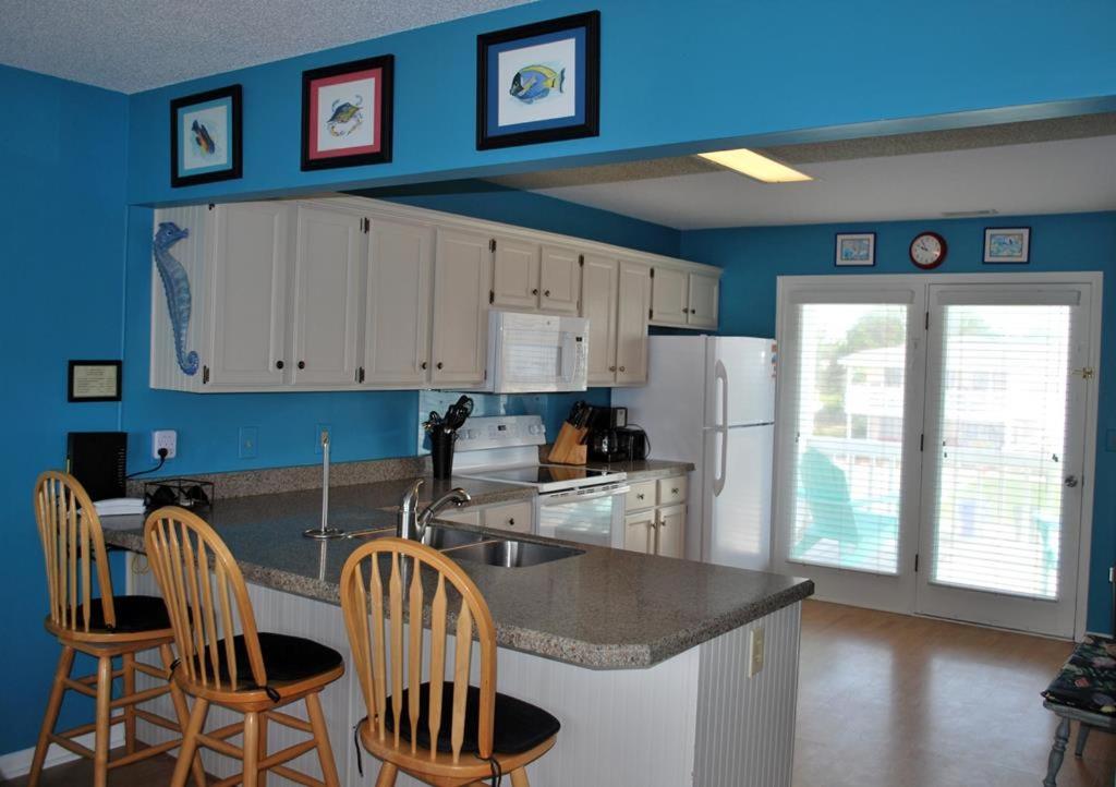 Photo #1 of Beau's in Holden Beach, NC