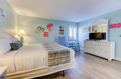 Photo #3 of 0612 Sandy Feet Retreat by Atlantic Towers in Carolina Beach, NC
