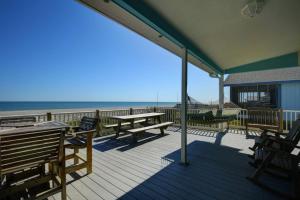 Photo #4 of Windchimes in Holden Beach, NC