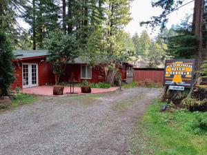 Photo #4 of Redwood River Retreat in Arcata, CA