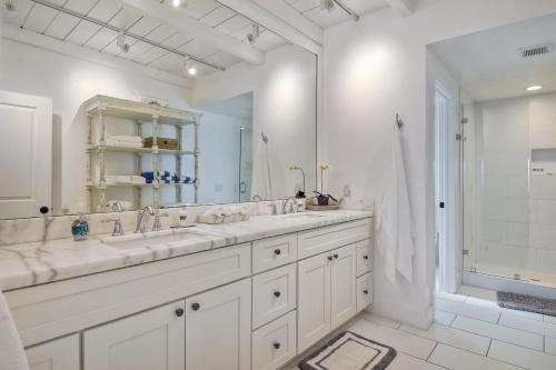 Photo #3 of Juniper Beach Entire Home - Sleeps 18 - Oceanfront in Carlsbad, CA