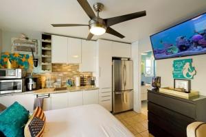 Photo #4 of 107-Oceanfront Lux 1-7 in San Diego, CA
