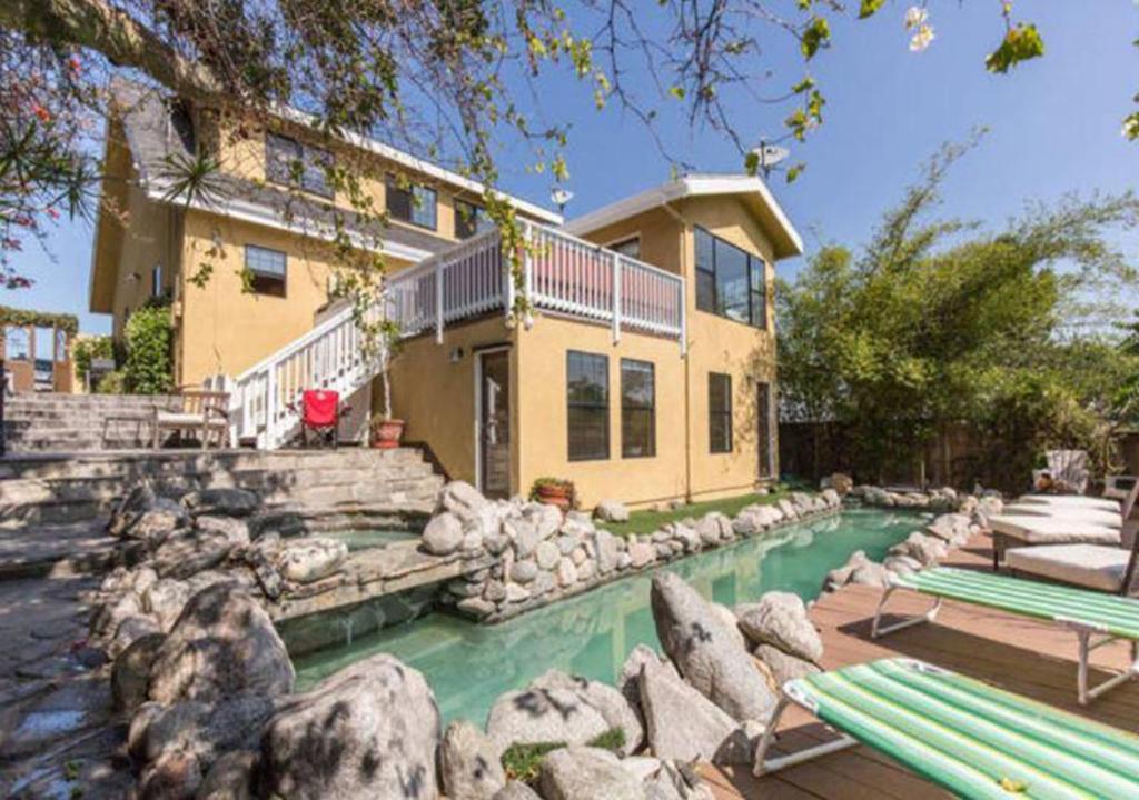 Photo of Lg BEACH Home, POOL, Hot Tub, Close to Beaches & Downtown El Segundo Beach in El Segundo, CA