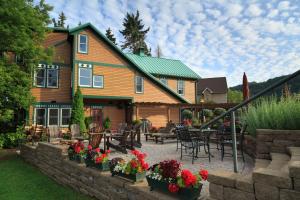 Photo #6 of Lake Pointe Inn in McHenry, MD