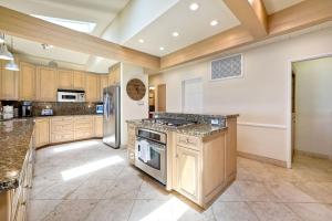 Photo #4 of Villa Jules, Oceanfront, Private Beach, Fire Pit in Oceanside, CA