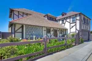 Photo #6 of Villa Jules, Oceanfront, Private Beach, Fire Pit in Oceanside, CA