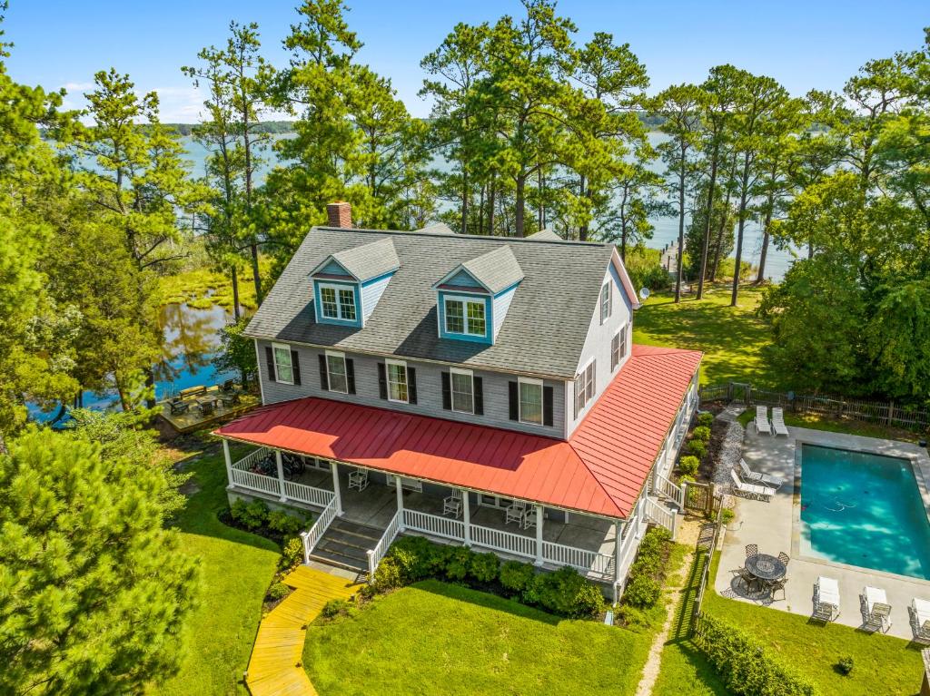 Photo of Saddle Beach Waterfront on the Chesapeake in Woolford, MD