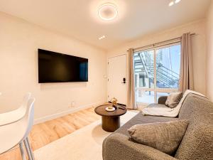 Photo #5 of Cozy 1-BR Beachside Hideaway - VE2 - MDR in Marina del Rey, CA