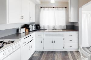 Photo #4 of 3009 Ocean Street- Unit C & D in Carlsbad, CA