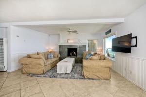 Photo #5 of Oceanfront Getaway, Private Beach, Fire Pit, 5BR in Oceanside, CA
