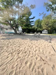 Photo #6 of HARMON'S BEACH LIMIT 5 villa in Standish, ME