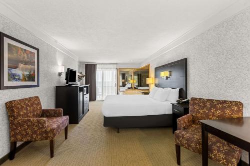 Photo #2 of Quality Inn Lakefront in St Ignace, MI
