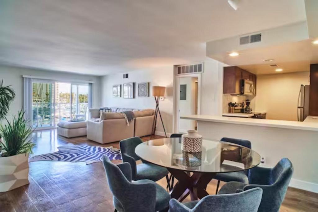 Photo #1 of Blue Agate - Seaside Bright 2BR with Marina Views in Marina del Rey, CA