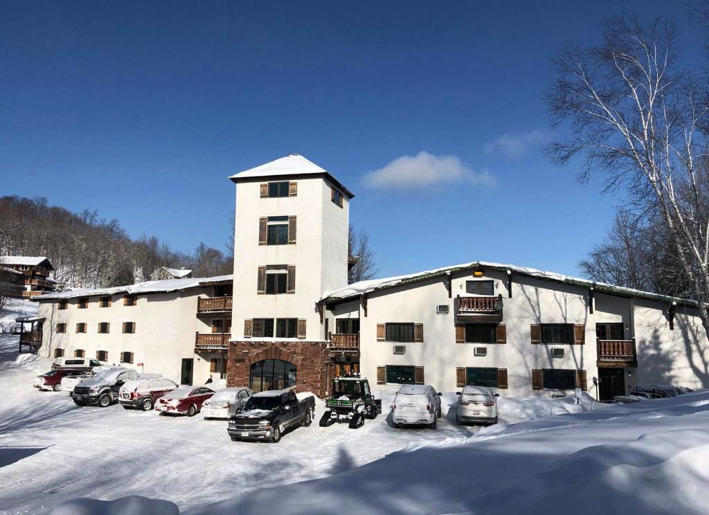 Photo of Whitecap Mountains Resort in Upson, WI