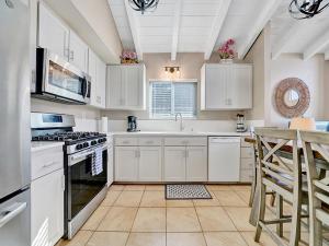 Photo #5 of 3607 Seashore Dr B in Newport Beach, CA