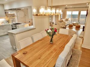 Photo #5 of Beachfront Estate - LB Peninsula in Long Beach, CA