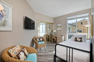 Photo #5 of 3BR Oceanview, Gated Community & Parking, Elevator in Oceanside, CA