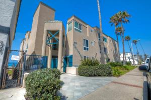 Photo #6 of 3BR Oceanview, Gated Community & Parking, Elevator in Oceanside, CA
