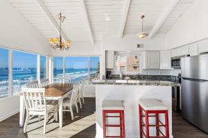 Photo #4 of Oceanfront 3-unit complex - Private Deck - BBQ in Oceanside, CA