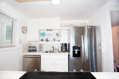 Photo #3 of 1121 E Balboa Blvd A in Newport Beach, CA