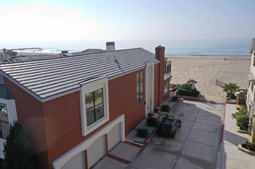 Photo #2 of 5911 Seashore Dr in Newport Beach, CA