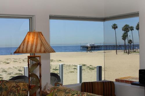 Photo #3 of 1023 E Balboa B in Newport Beach, CA
