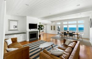 Photo #6 of 30 PCT OFF Limited Time! Ocean Escape Malibu with Pool, Walk to Beach and Hiking in Malibu, CA