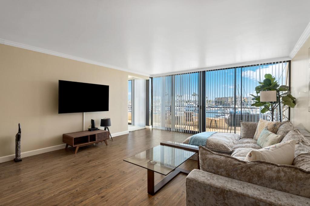 Photo #1 of Aquamarine Escape - Spectacular Marina Views 2BR Rooftop pool in Marina del Rey, CA