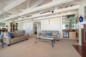 Photo #5 of 107 G St in Newport Beach, CA