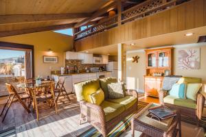 Photo #4 of Seamist Beach Cottage, Private Beach & Ocean views in Bodega Bay, CA