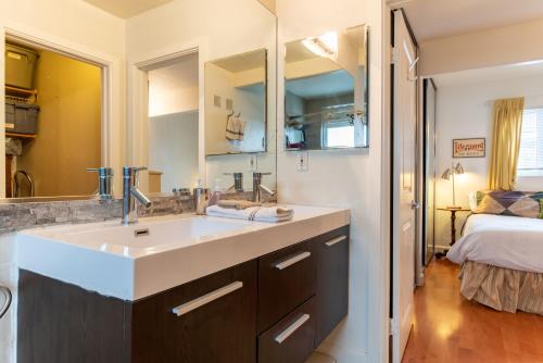 Photo #3 of Newport Beach House 1 block from the beach FREE pickleball courts and 5 beach cruisers in Newport Beach, CA