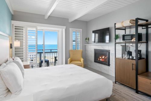 Photo #2 of Shoreline Inn...on the beach in Cayucos, CA