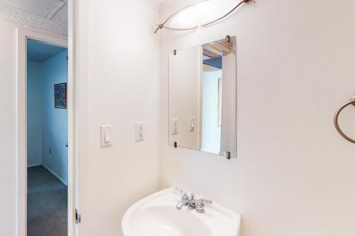 Photo #3 of Sea Colony - 610 Dover House Rd. in Bethany Beach, DE