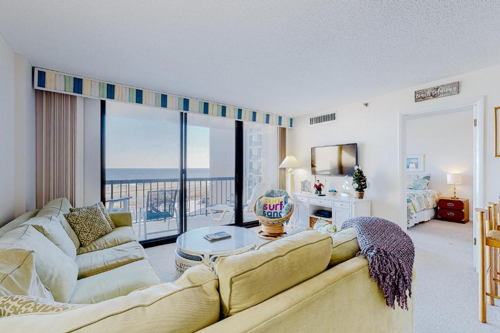 Photo #1 of Sea Colony --- 403 Farragut House Road in Bethany Beach, DE